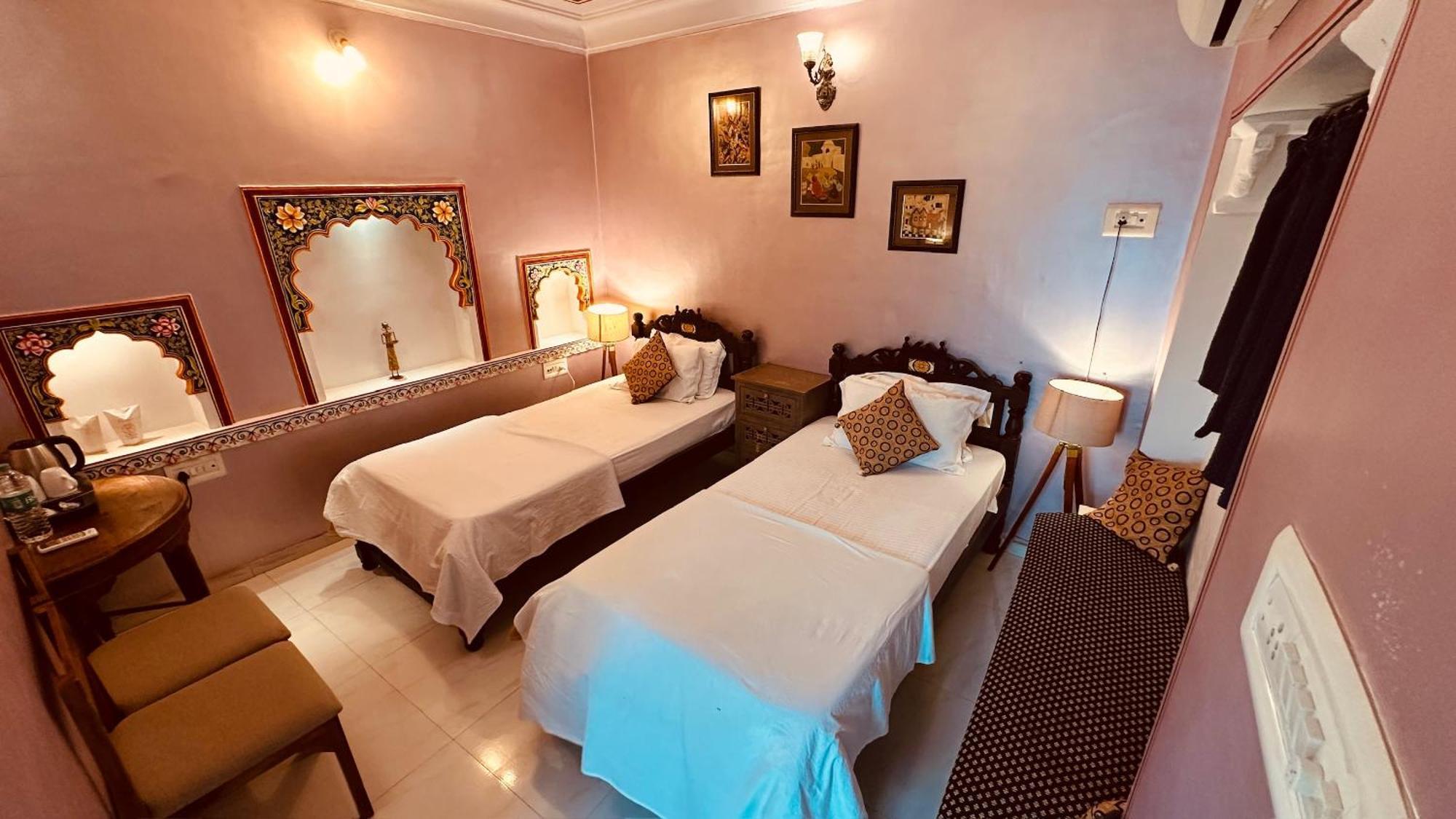 Haveli Bundi Inn Bagian luar foto